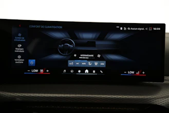 https://vehicle.imgix.net/4171183/73df596d-ad53-41eb-8139-d076111b1fbf.jpg
