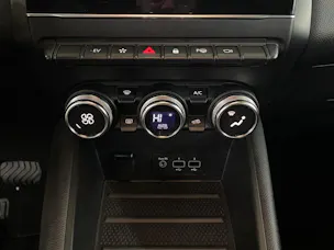 Renault Captur 1.6 E-Tech 160 Intens DHT