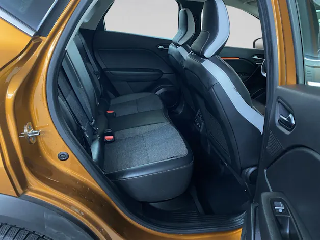 Renault Captur 1.6 E-Tech 160 Intens DHT