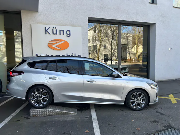 Ford Focus 1.0 MHEV ST-Line X Automat