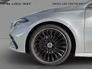 Mercedes-Benz A 200 - NightStar - AMG / Rückfahrkamera / Sitzmemory / Soundsystem / Panorama-Dach