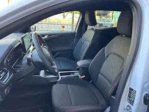 Ford Focus 1.0 MHEV ST-Line X Automat