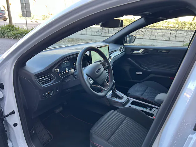 Ford Focus 1.0 MHEV ST-Line X Automat