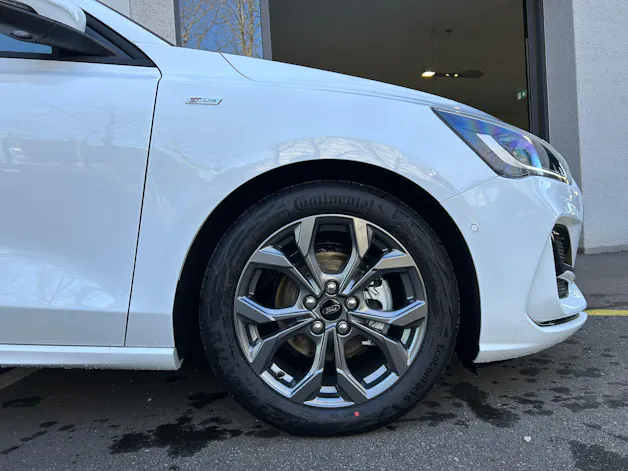 Ford Focus 1.0 MHEV ST-Line X Automat
