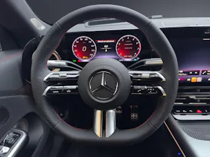 Mercedes-Benz CLA 200 8G-DCT