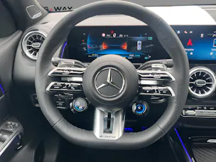 Mercedes-Benz GLB 35 4M - AMG / DISTRONIC / 360 Grad Kamera / Leder / 7 Sitze