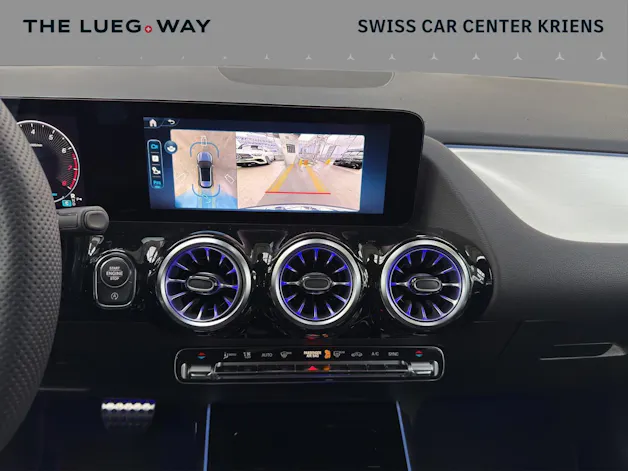 Mercedes-Benz GLA 250 4M - SwissStar / DISTRONIC / 360 Grad Kamera / AHK / Multibeam LED