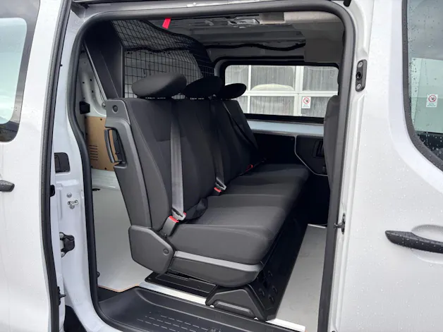 Peugeot Expert 2.0 BlueHDi 145 S&S Vertiefte Kabine Long