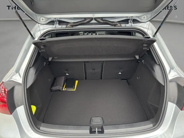 Mercedes-Benz A 250 4M - AMG / DISTRONIC / 360 Grad Kamera / Soundsystem