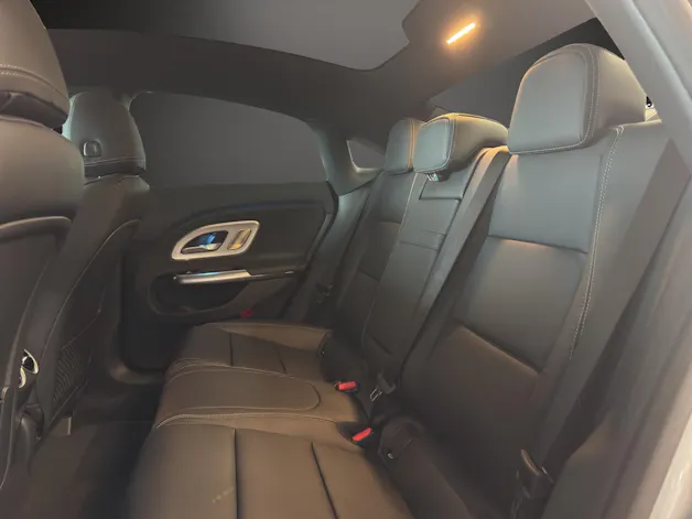 Mercedes-Benz CLA 220 4Matic 8G-DCT