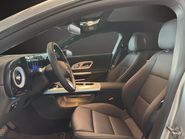 Mercedes-Benz CLA 220 4Matic 8G-DCT