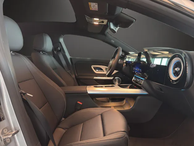 Mercedes-Benz CLA 220 4Matic 8G-DCT