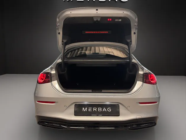 Mercedes-Benz CLA 220 4Matic 8G-DCT