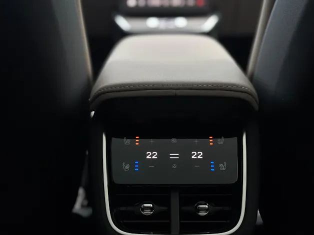 Volvo ES90 Ultra