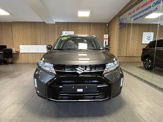 Suzuki Vitara 1.4 T Sakura Top Hybrid 4x4
