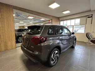 Suzuki Vitara 1.4 T Sakura Top Hybrid 4x4