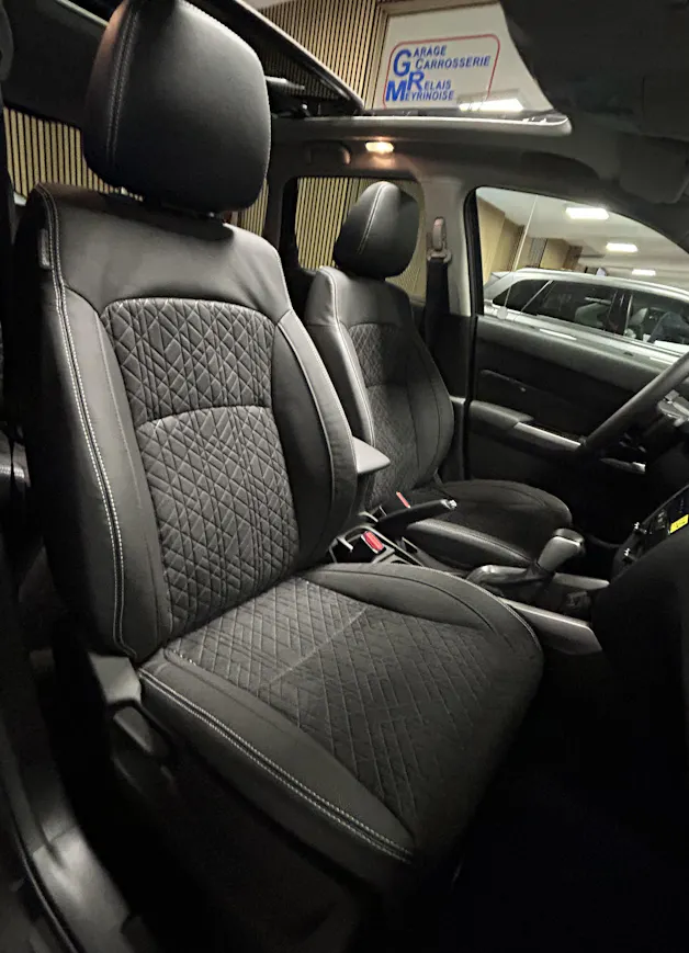 Suzuki Vitara 1.4 T Sakura Top Hybrid 4x4