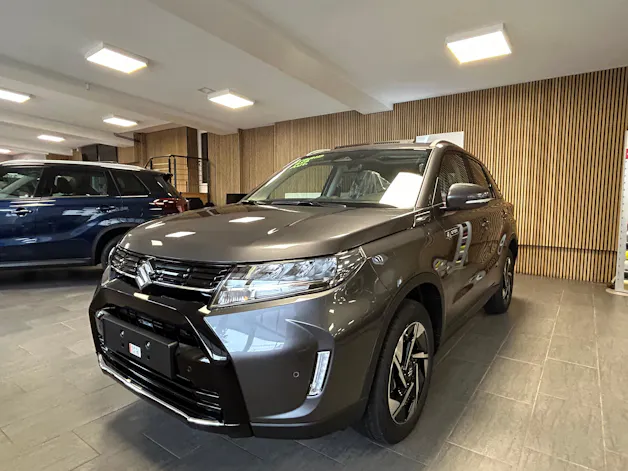 Suzuki Vitara 1.4 T Sakura Top Hybrid 4x4