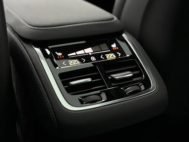 Volvo XC90 2.0 B5 MH Black Edition AWD