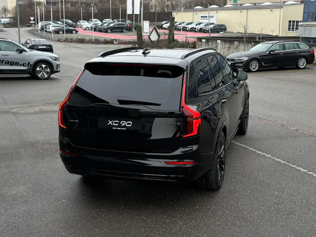 Volvo XC90 2.0 B5 MH Black Edition AWD