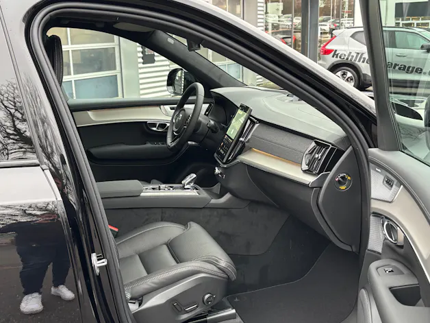 Volvo XC90 2.0 B5 MH Black Edition AWD
