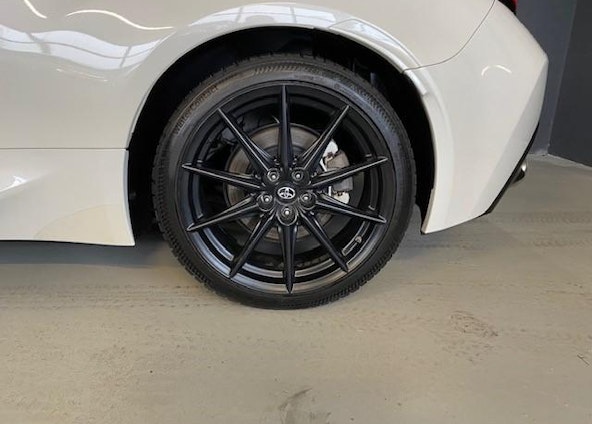 Vehicle image 6 Vehicle image 6