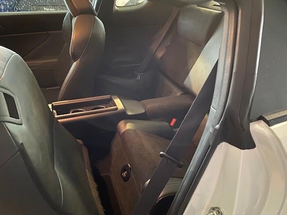 Vehicle image 15 Vehicle image 15