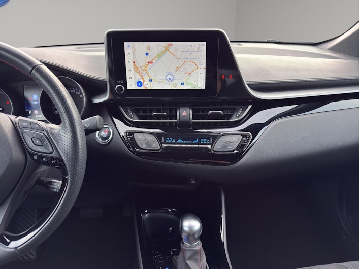 Vehicle image TOYOTA C-HR