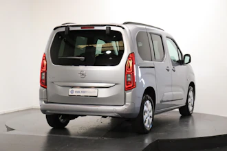 https://vehicle.imgix.net/4172032/217dd37c-e2cd-4a77-bcd0-c3044062dd2a.JPG