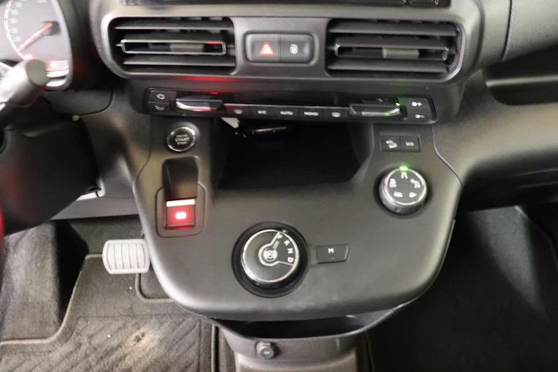 Fahrzeugbild OPEL COMBO