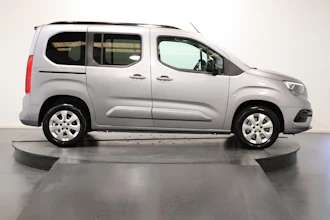 https://vehicle.imgix.net/4172032/cbaa511d-2a72-4141-b347-70c5aa1a52bd.JPG
