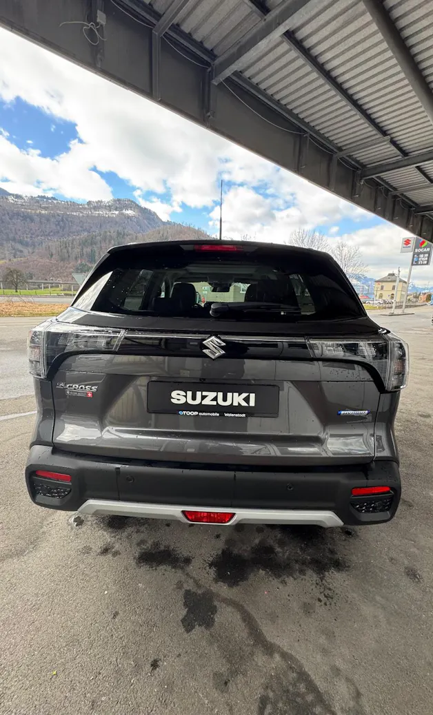 Suzuki S-Cross 1.4 T Sakura Top Hybrid 4x4
