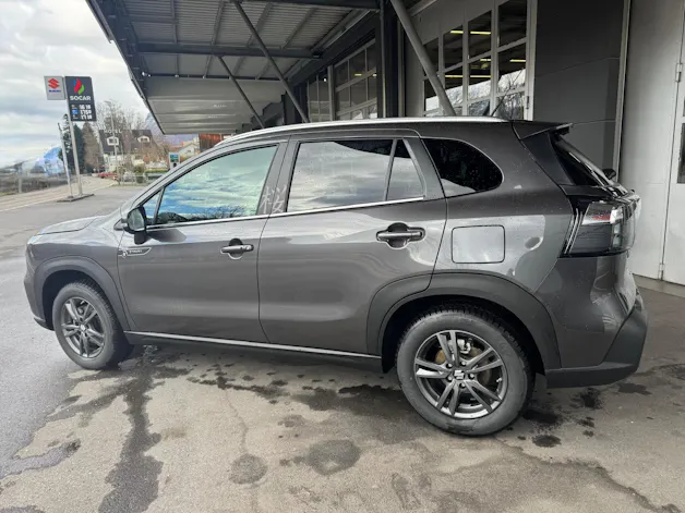 Suzuki S-Cross 1.4 T Sakura Top Hybrid 4x4