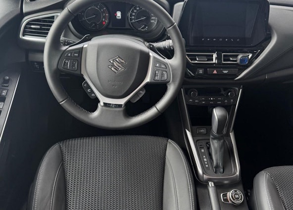 Vehicle image 4 Vehicle image 4