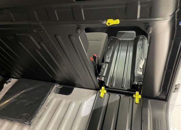 Vehicle image 7 Vehicle image 7