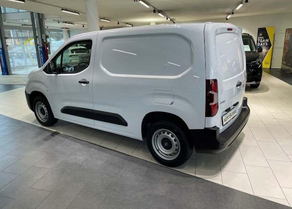 Vehicle image 6 Vehicle image 6