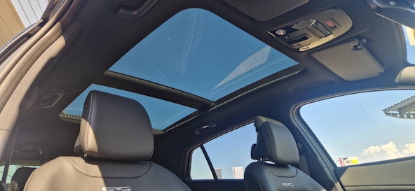 image du véhicule 12 image du véhicule 12