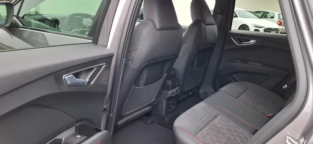 Audi Q4 e-tron 45 Edition Swiss Ski quattro