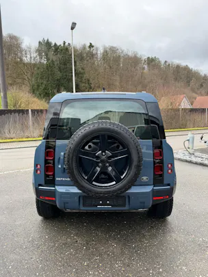 Land Rover Defender 110 P400 I6 X 3.0 AT8
