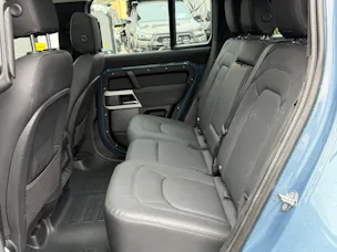 Land Rover Defender 110 P400 I6 X 3.0 AT8