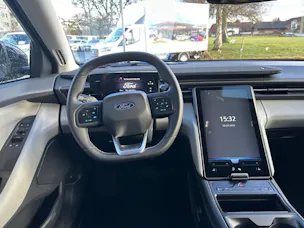 Ford Explorer Extended Range Premium AWD