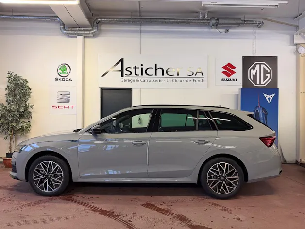Škoda Octavia Combi 2.0 TSI DSG Sport Line 4x4