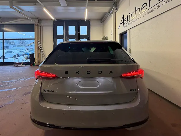 Škoda Octavia Combi 2.0 TSI DSG Sport Line 4x4