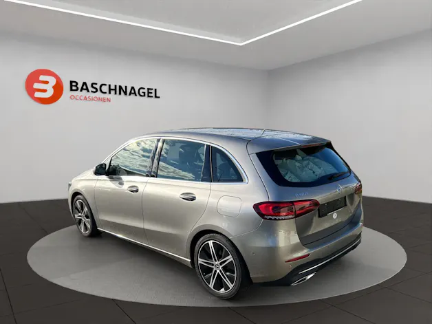 Mercedes-Benz B 180 Progressive 7G-DCT