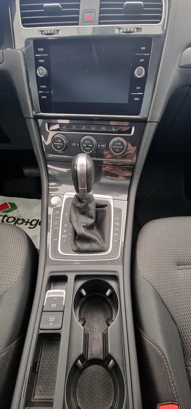 VW Golf 1.5 TSI EVO Highline DSG