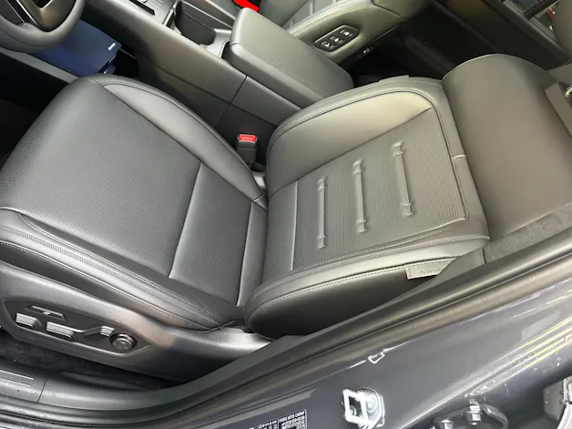 Hyundai Santa Fe 1.6 T-GDi HEV Calligraphy 4WD Automatic Swiss Edition