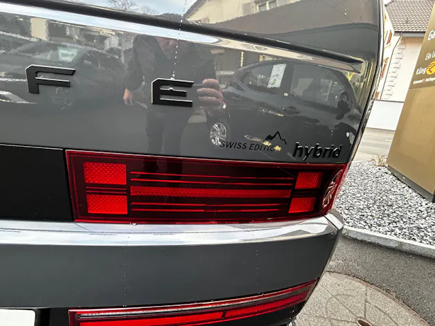 Hyundai Santa Fe 1.6 T-GDi HEV Calligraphy 4WD Automatic Swiss Edition