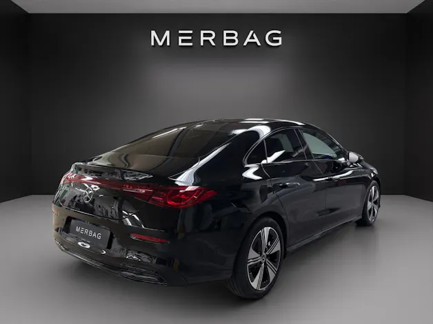 Mercedes-Benz CLA 200 8G-DCT