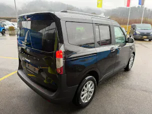 Ford Tourneo Courier 1.0 EcoBoost Titanium Automat
