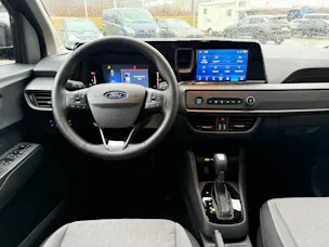 Ford Tourneo Courier 1.0 EcoBoost Titanium Automat